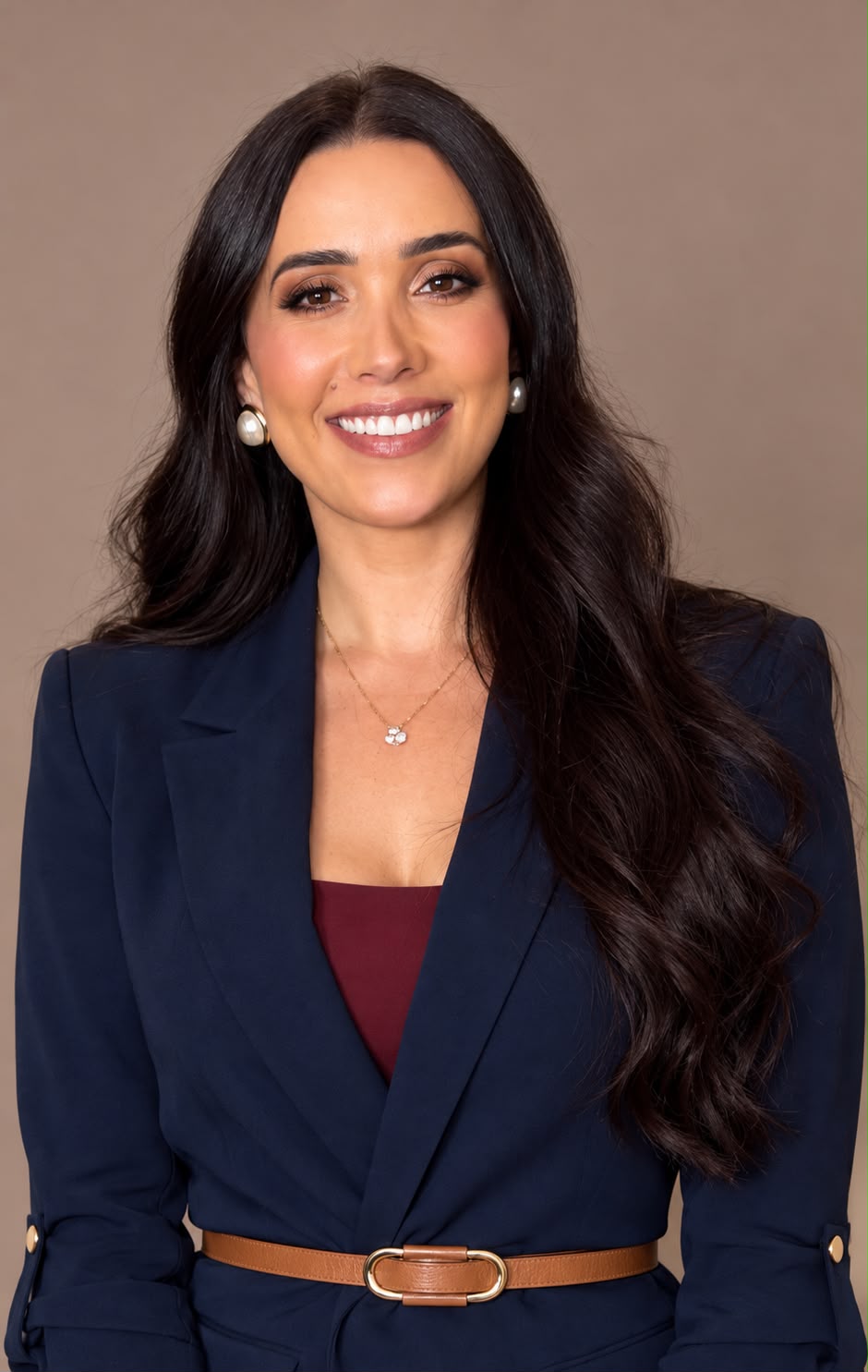 Daiane Freitas, no retrato atualizado com blazer azul